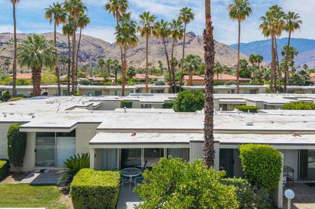 1881 S Araby Drive, Palm Springs CA: https://media.crmls.org/mediaz/a4c41bc1-da19-465e-9cbf-612554726092.jpg