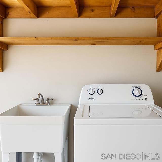 1658 Greenfield Dr, El Cajon CA: https://media.crmls.org/mediaz/a4c47de8-8350-4d80-b7f6-c4e233bd007e.jpg