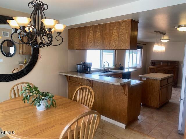2204 Antelope Avenue, Ventura CA: https://media.crmls.org/mediaz/a4c49c4c-7035-41d3-9b20-047426f54809.jpg