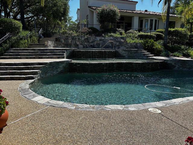 Detail Gallery Image 3 of 6 For 14198 Ridge Canyon Rd, Valley Center,  CA 92082 - 4 Beds | 2/1 Baths