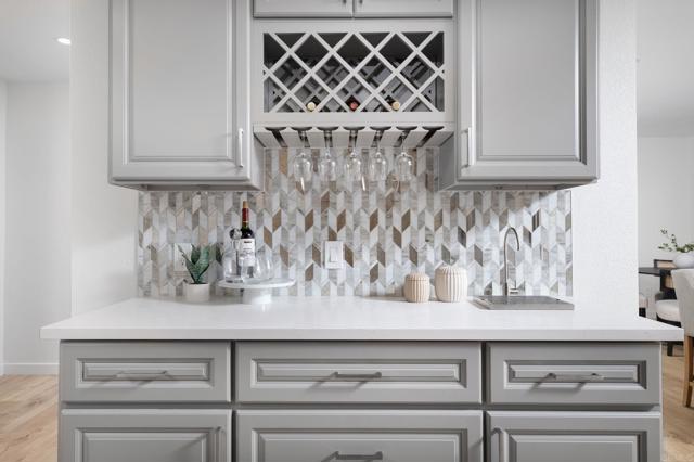 Detail Gallery Image 12 of 38 For 1674 Evergreen St, Point Loma,  CA 92106 - 3 Beds | 2 Baths