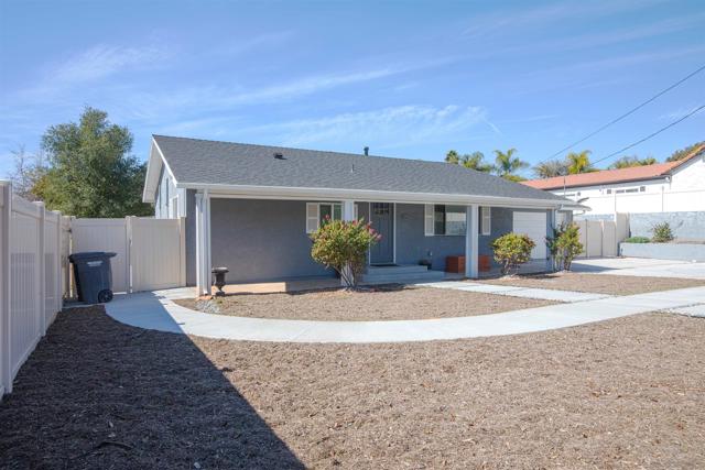 1996 Rohn Rd, Escondido CA: https://media.crmls.org/mediaz/a4c5abec-9cd7-4628-9b3f-826010e4e1a4.jpg