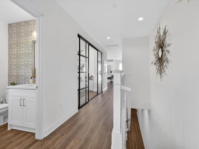 Detail Gallery Image 4 of 42 For 1858 Avocado Rd, Oceanside,  CA 92054 - 5 Beds | 3/1 Baths