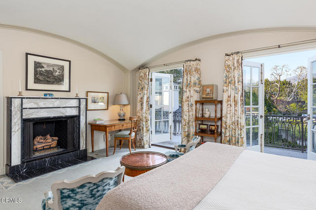 1425 Lombardy Road, Pasadena CA: https://media.crmls.org/mediaz/a4c5f67d-59fd-4efa-bc39-3db870a38742.jpg