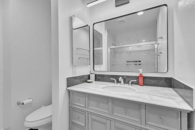 Detail Gallery Image 15 of 38 For 1539 Gustavo St #B,  El Cajon,  CA 92019 - 2 Beds | 1/1 Baths