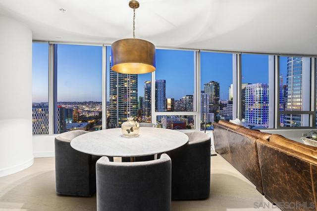 888 W E Street, San Diego CA: https://media.crmls.org/mediaz/a4c70bdb-2150-4eac-a94c-6a38085bd327.jpg