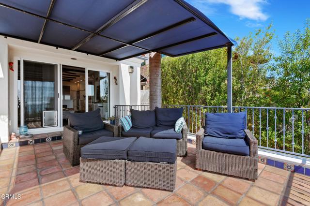 518 Lincoln Drive, Ventura CA: https://media.crmls.org/mediaz/a4c7b648-81a0-4039-8aee-2b9d9a9dedb4.jpg