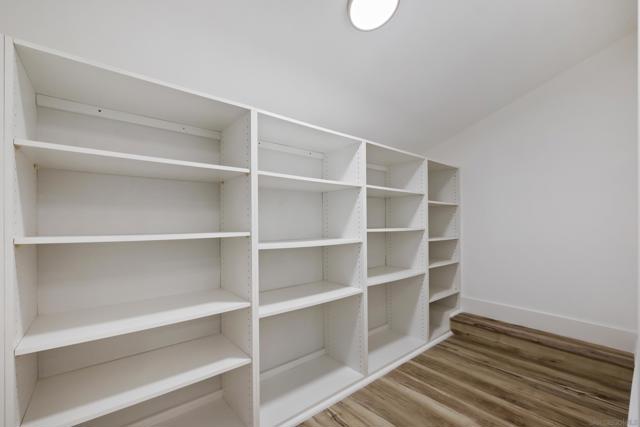 6555 Caminito Northland, La Jolla CA: https://media.crmls.org/mediaz/a4c80219-4ff8-4243-ab36-d5806fb8b2dc.jpg