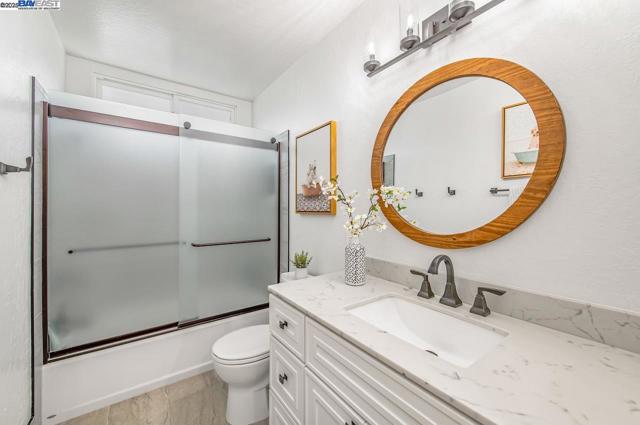 260 Mara Pl, San Ramon CA: https://media.crmls.org/mediaz/a4c8218a-72d6-4c48-a91e-69fe59ccc7cb.jpg