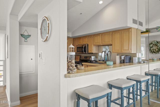 5270 W Wooley Road, Oxnard CA: https://media.crmls.org/mediaz/a4c84d15-ae73-40a8-96a2-4328e0759af0.jpg