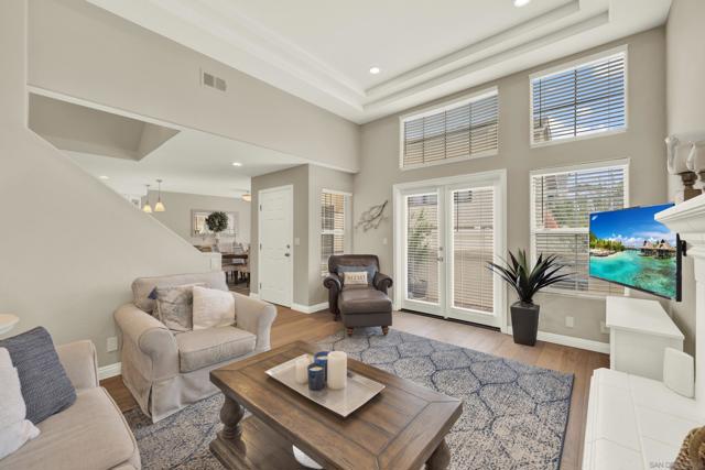 3736 Promontory St, San Diego CA: https://media.crmls.org/mediaz/a4c8dbc1-71f7-4a7e-addc-470f4a333653.jpg