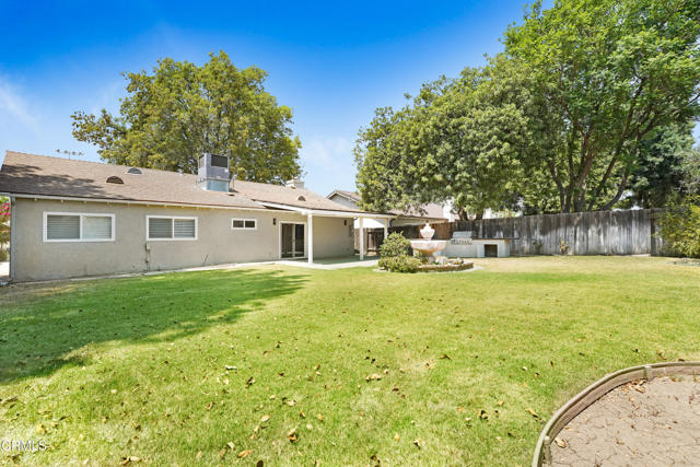 10530 Rubio Avenue, Granada Hills CA: https://media.crmls.org/mediaz/a4c9baf2-9831-4f08-b464-51cd313c2e83.jpg