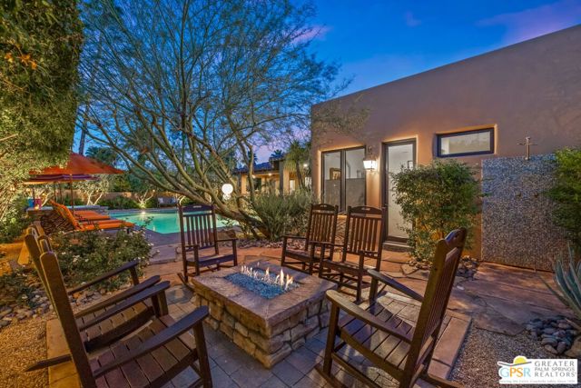 248 E Palo Verde Avenue, Palm Springs CA: https://media.crmls.org/mediaz/a4c9e643-53a0-4796-ab24-9ad9d5a9c65d.jpg