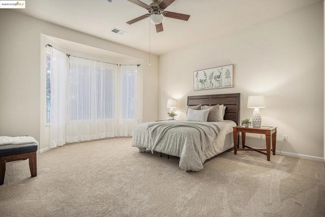 1012 Centennial Drive, Brentwood CA: https://media.crmls.org/mediaz/a4ca81c8-c146-4963-864d-f96a8771a8ee.jpg
