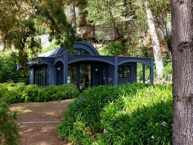 53810 Highway 1, Big Sur CA: https://media.crmls.org/mediaz/a4cb023f-3523-445b-90ab-4400d5ce7d71.jpg