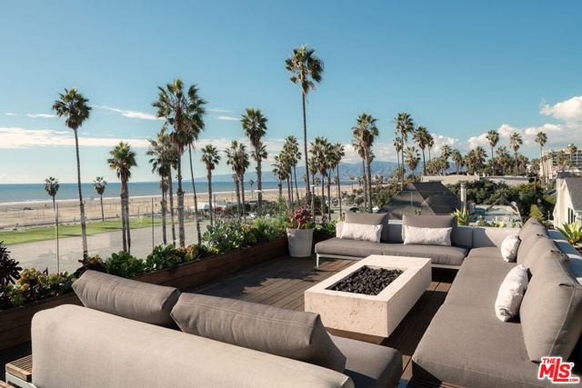 Image 21 of 31 For 120 Hart Avenue