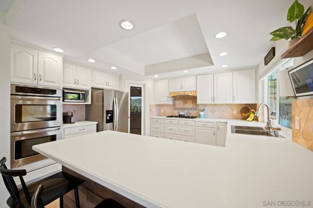 4048 Raffee Dr, San Diego CA: https://media.crmls.org/mediaz/a4cbac63-cc8f-48b4-81d2-a4a06134d009.jpg