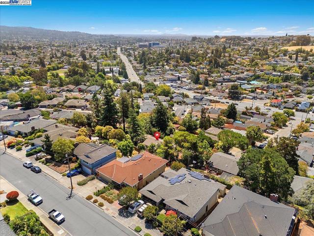 3491 Middleton Ave, Castro Valley CA: https://media.crmls.org/mediaz/a4cbd4b3-fd00-4370-bef2-0e8e32064582.jpg