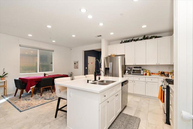 14226 Revana Lane, Beaumont CA: https://media.crmls.org/mediaz/a4ccca89-8f27-4031-8736-c8afcb5fd79d.jpg