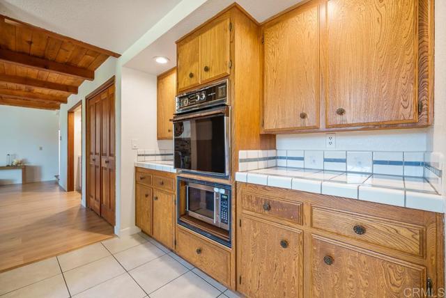 1139 Big Oak Ranch Rd., Fallbrook CA: https://media.crmls.org/mediaz/a4cd2732-6c52-4a63-90a3-f642fbad8276.jpg