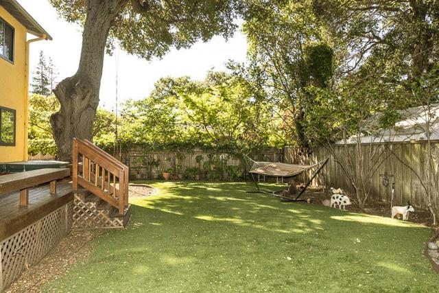 3523 Oak Drive, Menlo Park CA: https://media.crmls.org/mediaz/a4cd45e9-496d-45bd-b9c0-69dd2f452b05.jpg