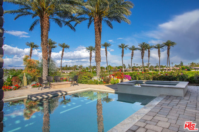 4 Trinity Court, Rancho Mirage CA: https://media.crmls.org/mediaz/a4cd5e1a-368a-4926-b8a3-da3dfd3ee5a4.jpg