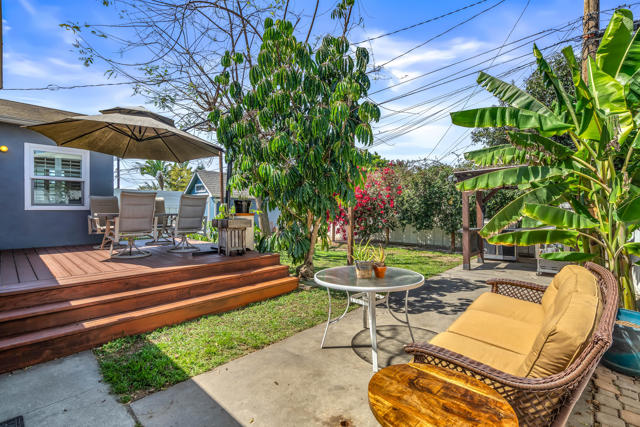 5523 Graywood Avenue, Lakewood CA: https://media.crmls.org/mediaz/a4cf90f7-e676-417d-ab9b-0783ed1c0d8e.jpg