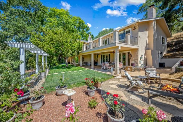 13700 Sycamore Drive, Morgan Hill CA: https://media.crmls.org/mediaz/a4cfa4f6-536f-46cd-82f2-51150fc8cf60.jpg