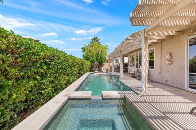 44085 Royal Troon Drive, Indio CA: https://media.crmls.org/mediaz/a4d08bfc-aaec-42a0-b9ec-a58f14def193.jpg