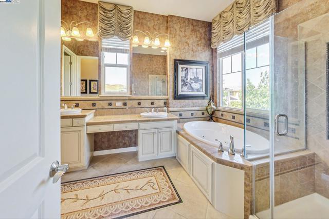 Image 31 of 53 For 3851 Silvera Ranch Dr