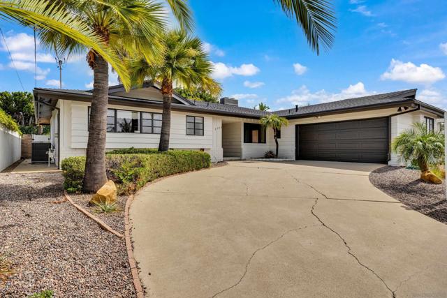 6186 Capri, San Diego CA: https://media.crmls.org/mediaz/a4d1fa4c-7f04-48ef-9374-1dcb3f58b859.jpg