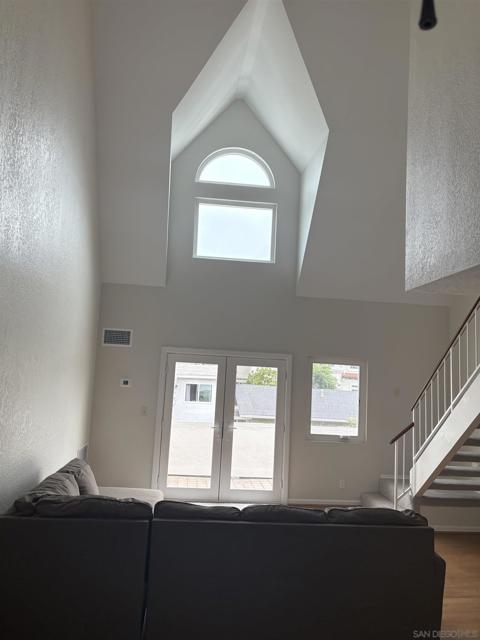374 ORANGE AVE, Coronado CA: https://media.crmls.org/mediaz/a4d2229f-570b-4b7a-ad42-2d6d6f5e5da0.jpg