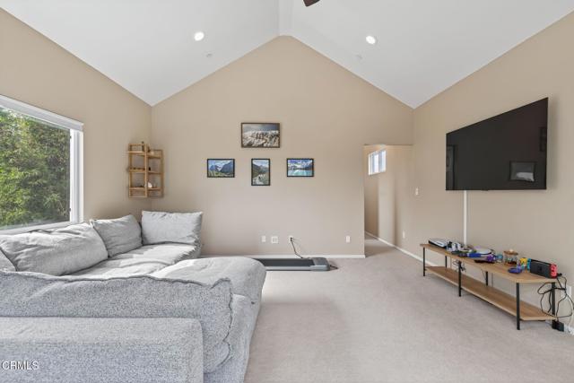 425 Rancho Drive, Ventura CA: https://media.crmls.org/mediaz/a4d2f6c3-68ab-45de-8a4c-8577bd475a07.jpg