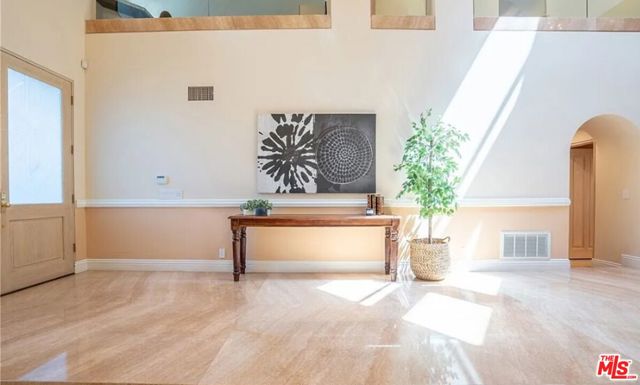 10214 Candleberry Lane, Northridge CA: https://media.crmls.org/mediaz/a4d3e1b0-e590-4a3d-9e28-e719d041b9aa.jpg