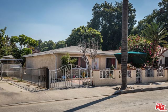 2660 Newell Street, Los Angeles, California 90039, ,Multi-Family,For Sale,Newell,25602195