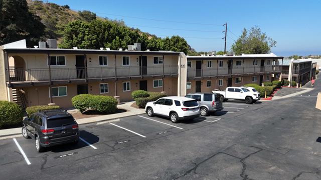800 Encinitas Blvd, Encinitas CA: https://media.crmls.org/mediaz/a4d5891a-79f1-4aaf-b93e-92241650f789.jpg