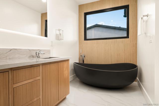 1531 33 Lieta St, San Diego CA: https://media.crmls.org/mediaz/a4d60a11-e3b9-41b6-b51b-b8fcdf45bf38.jpg