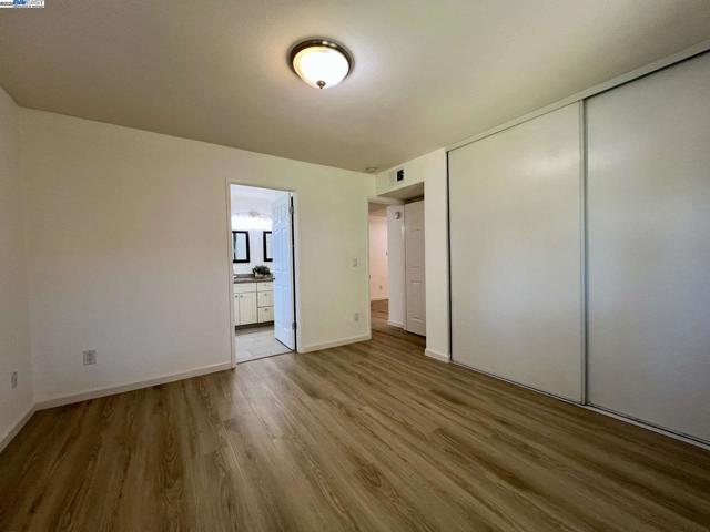 3287 Shadow Park Pl, San Jose CA: https://media.crmls.org/mediaz/a4d72214-b573-4a06-917e-0c255cfef218.jpg