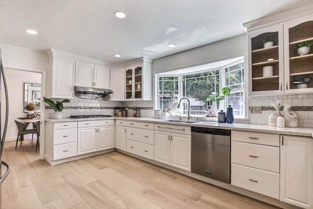 10780 La Roda Drive, Cupertino CA: https://media.crmls.org/mediaz/a4d9fe43-2b43-43c1-b3f2-11524df42e5e.jpg