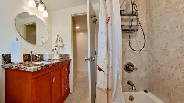 Detail Gallery Image 14 of 27 For 1150 Marine View Dr, Vista,  CA 92081 - 3 Beds | 3/1 Baths