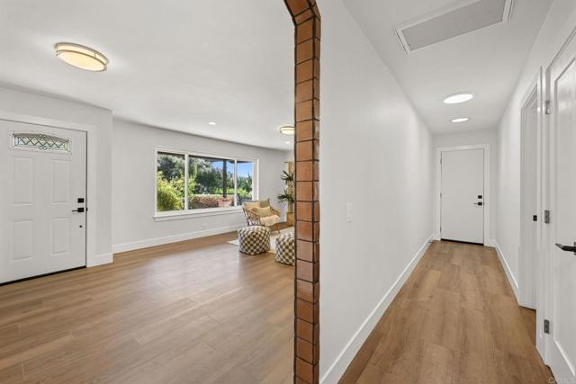 752 Quiet Place, Escondido CA: https://media.crmls.org/mediaz/a4dc4027-6c2f-46f9-ad76-b96446efba68.jpg