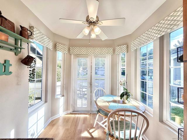 543 Rockport Ct, Encinitas CA: https://media.crmls.org/mediaz/a4dd1563-0a1c-4993-b2e7-24f3681361c1.jpg