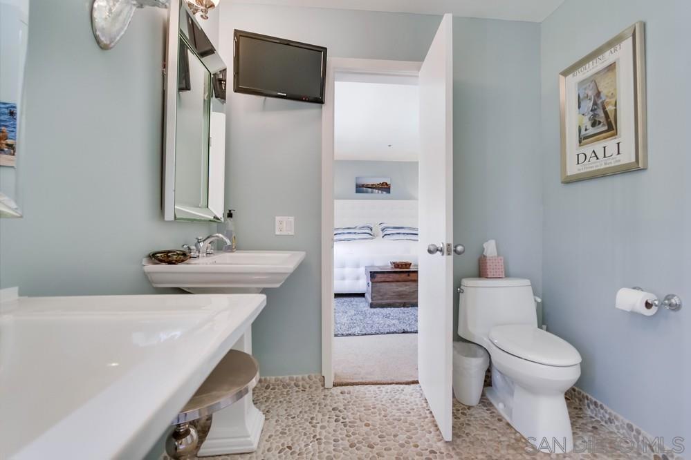 3888 Riviera Dr - photo 17