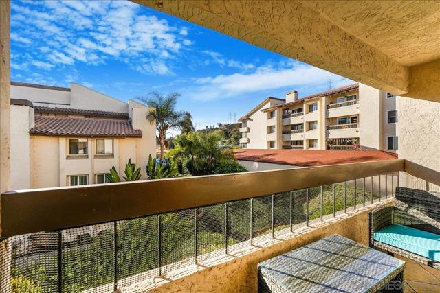 6747 Friars Rd, San Diego CA: https://media.crmls.org/mediaz/a4dd7183-c72b-4917-823d-4035571ec48b.jpg