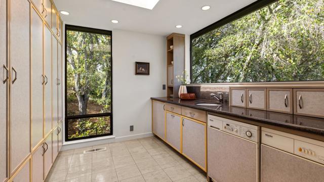 11 Hawk View, Portola Valley CA: https://media.crmls.org/mediaz/a4dd75ed-4897-4cea-b720-6bc6d7d510db.jpg