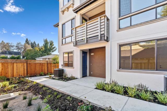 955 Woodside Road, Redwood City CA: https://media.crmls.org/mediaz/a4de1354-eee0-4c90-a3cb-9305e77a4d47.jpg
