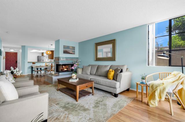 3130 Avenida de Portugal 101, San Diego CA: https://media.crmls.org/mediaz/a4de271e-cedf-4917-b3ef-1bfddd99893e.jpg