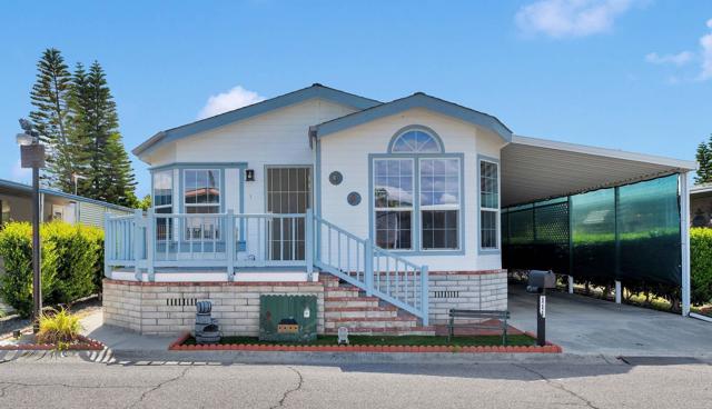 2300 E Valley Parkway, Escondido CA: https://media.crmls.org/mediaz/a4deef03-f64a-4303-8603-e4efc6075eea.jpg
