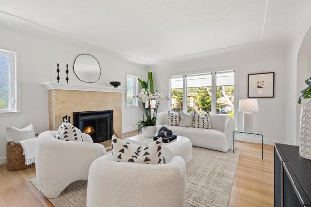 519 Francisco Drive, Burlingame CA: https://media.crmls.org/mediaz/a4df81d6-d6f0-4c3f-b1cb-2e4195b365fa.jpg