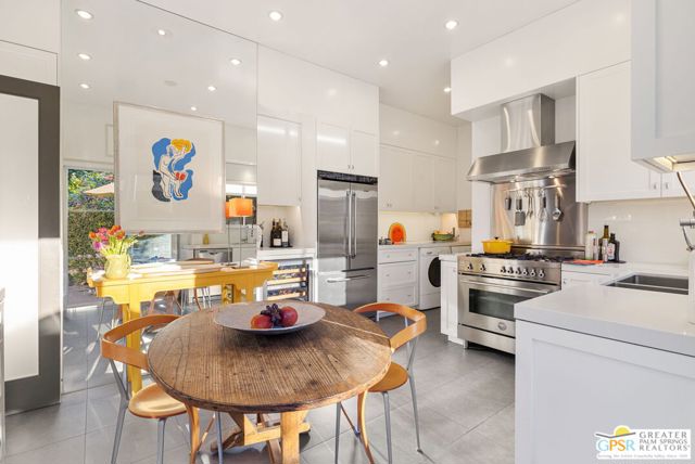 47425 Medina Drive, Palm Desert CA: https://media.crmls.org/mediaz/a4e00389-d8a1-47cf-a2c1-af014d1527fb.jpg